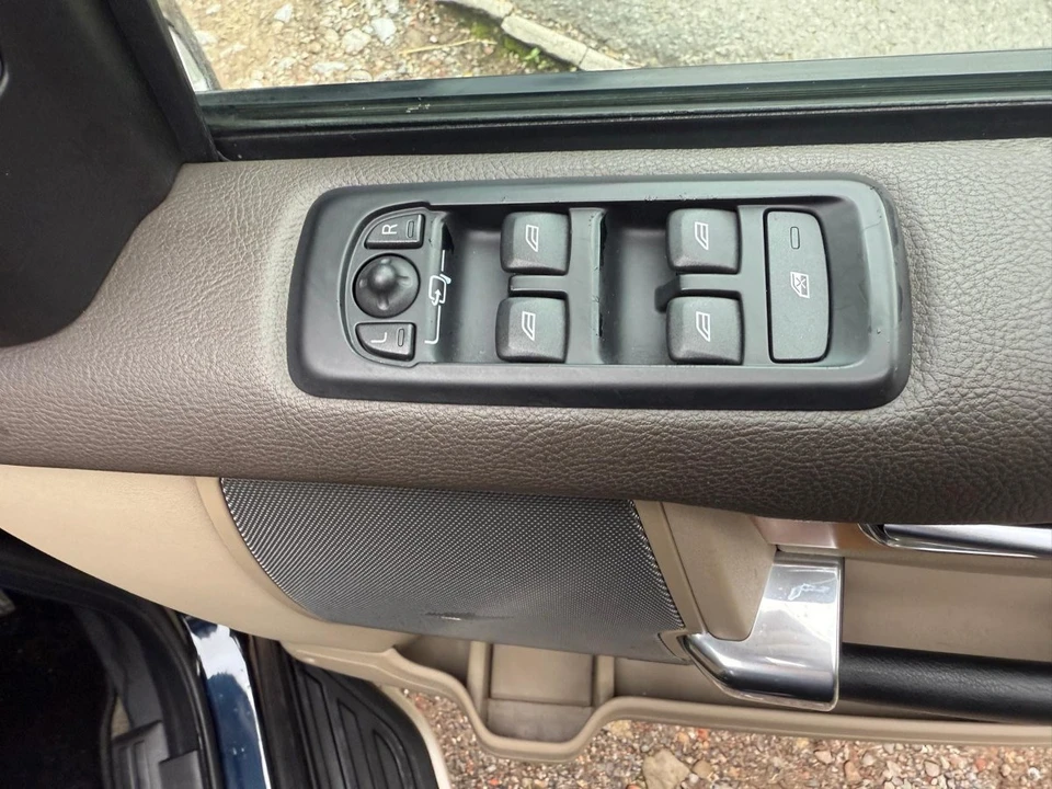 2012 Land Rover Discovery 4th Gen - Image 17 of 30
