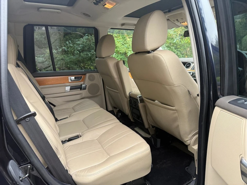 2012 Land Rover Discovery 4th Gen - Image 19 of 30