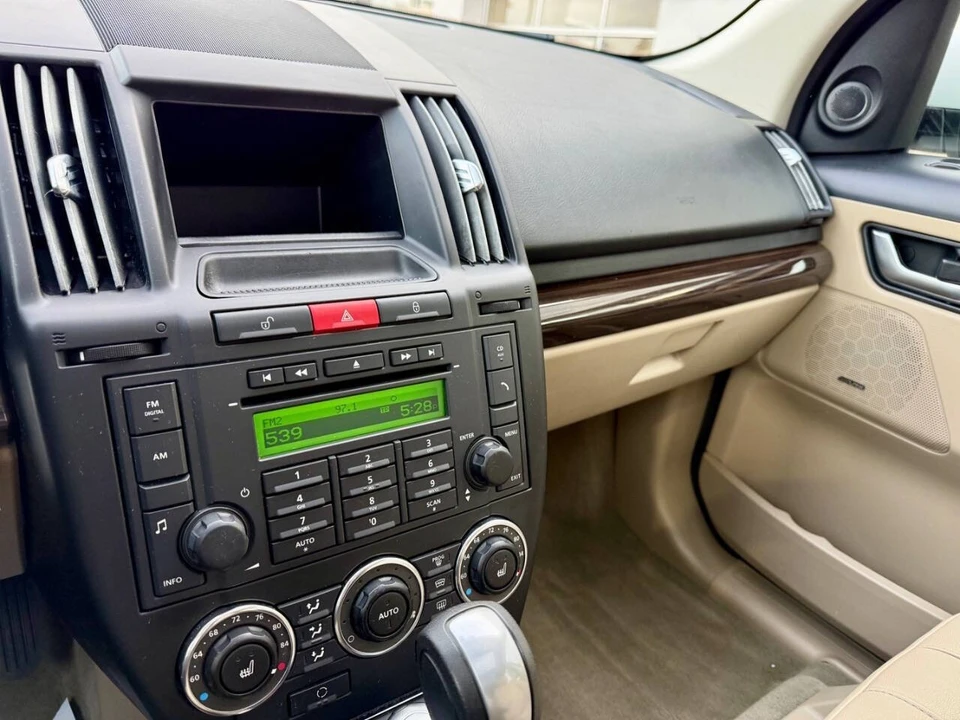 2012 Land Rover Freelander - Image 20 of 21
