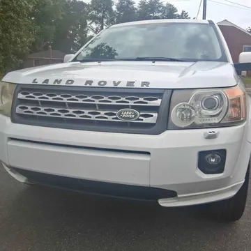 2012 Land Rover LR2 HSE LUX Sport Utility 4D