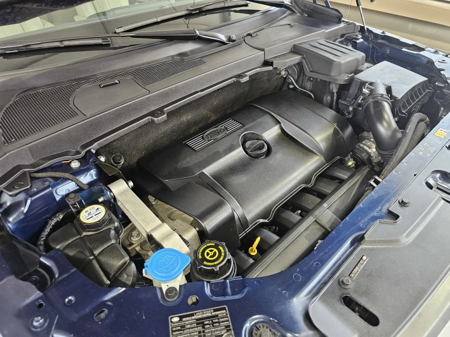 2012 Land Rover Freelander - Image 12 of 13