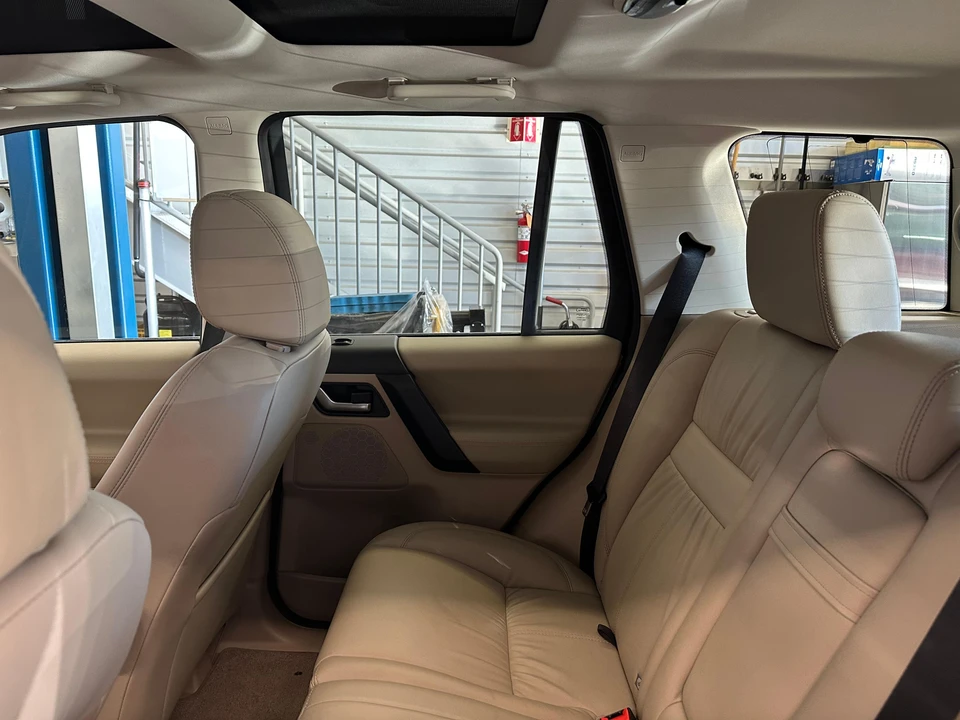 2012 Land Rover Freelander - Image 30 of 31