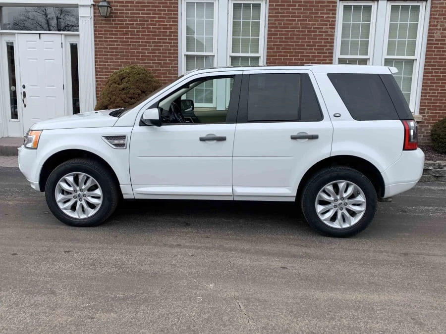 2012 Land Rover Freelander - Image 2 of 8