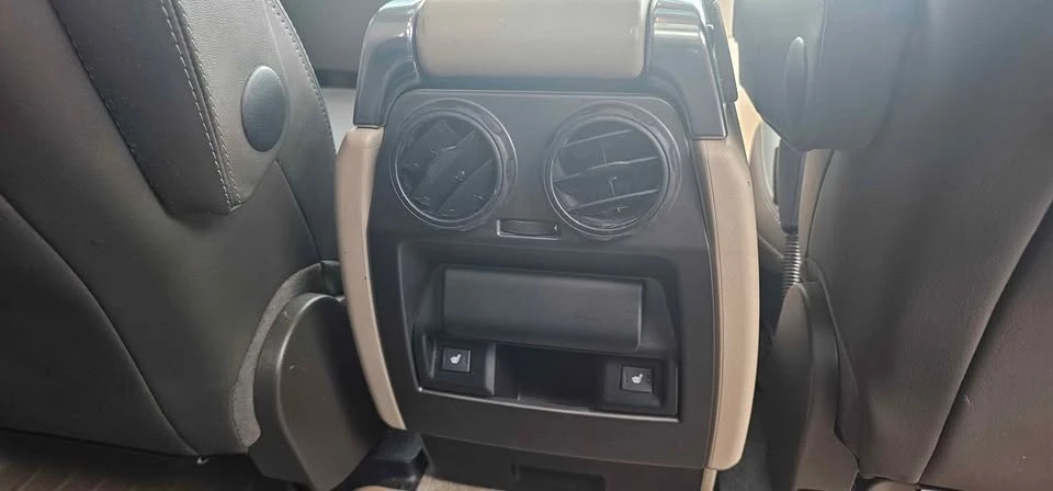 2012 Land Rover Discovery 4th Gen - Image 14 of 15