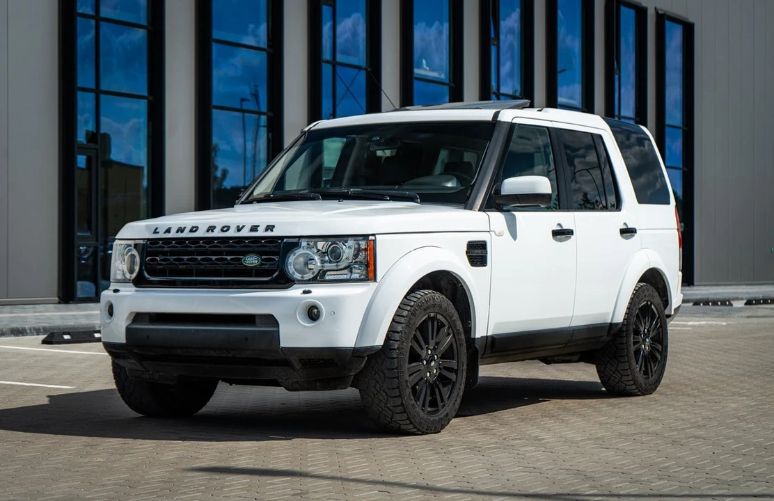 2012 Land Rover Discovery 4th Gen - Image 3 of 30