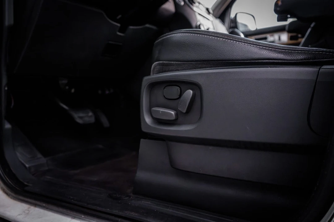 2012 Land Rover Discovery 4th Gen - Image 30 of 30