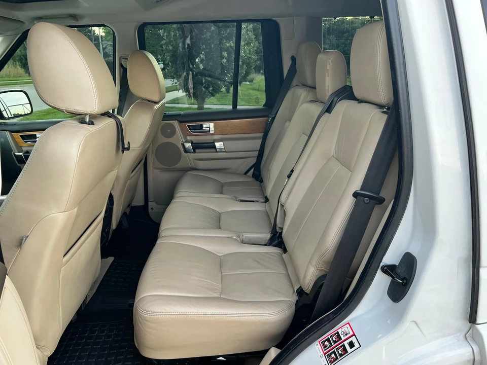 2012 Land Rover Discovery 4th Gen - Image 27 of 31