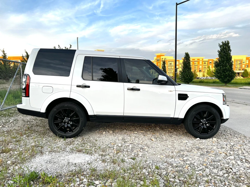 2012 Land Rover Discovery 4th Gen - Image 8 of 31