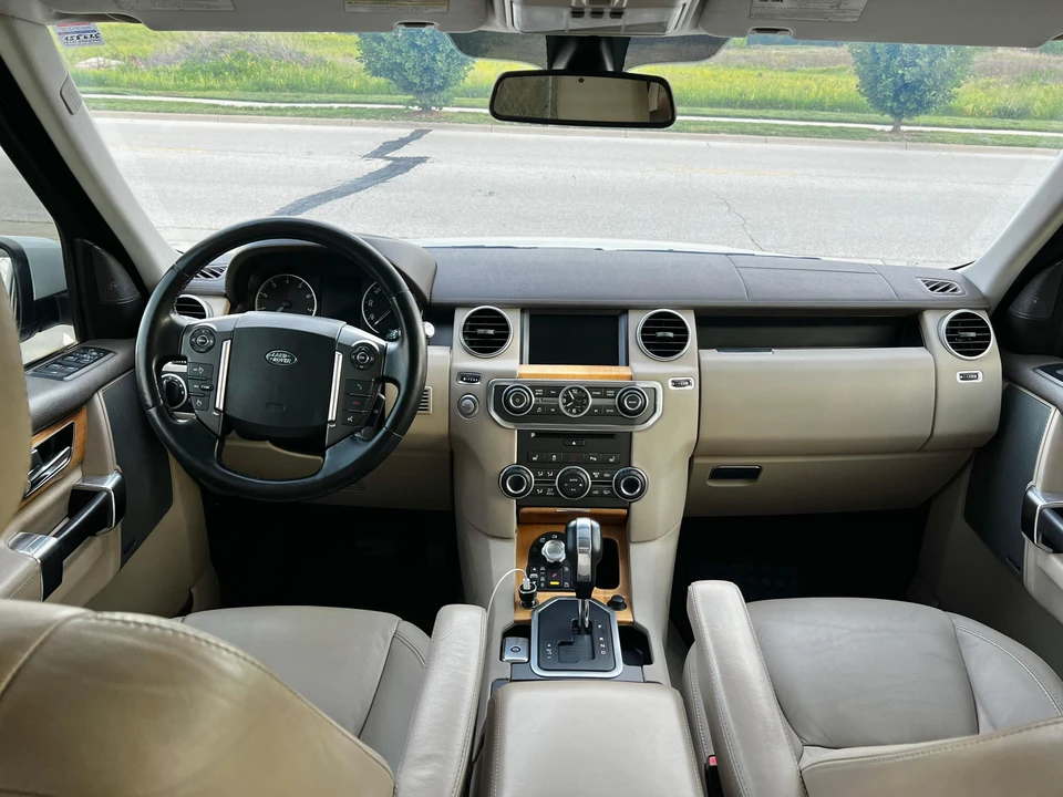 2012 Land Rover Discovery 4th Gen - Image 30 of 31