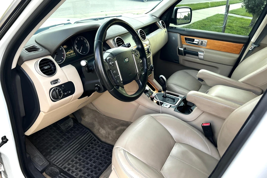 2012 Land Rover Discovery 4th Gen - Image 22 of 31