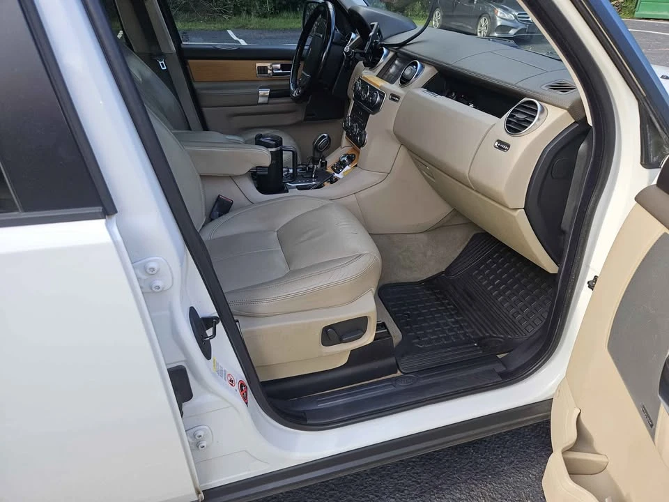 2012 Land Rover Discovery 4th Gen - Image 6 of 8