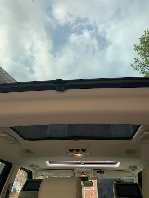 2012 Land Rover Discovery 4th Gen - Image 5 of 12