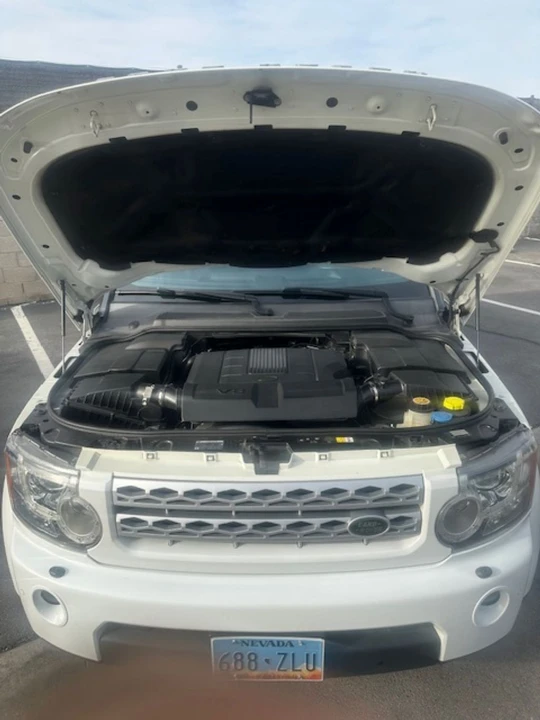 2012 Land Rover Discovery 4th Gen - Image 17 of 21