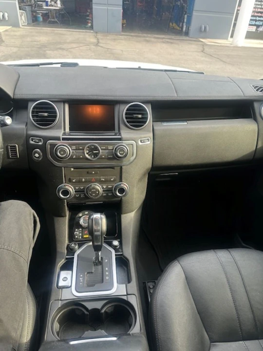 2012 Land Rover Discovery 4th Gen - Image 19 of 21