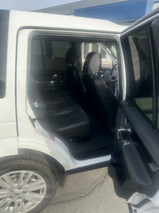2012 Land Rover Discovery 4th Gen - Image 11 of 21