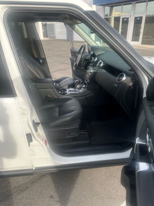 2012 Land Rover Discovery 4th Gen - Image 13 of 21
