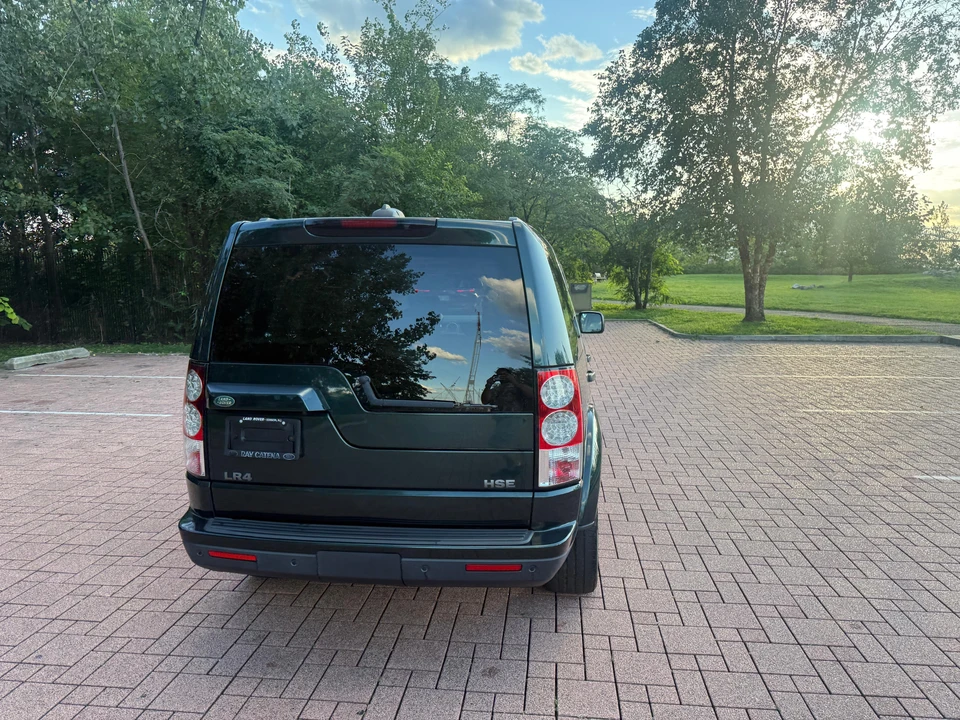 2012 Land Rover Discovery 4th Gen - Image 17 of 31