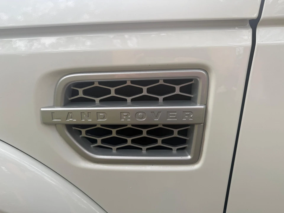 2012 Land Rover Discovery 4th Gen - Image 24 of 31