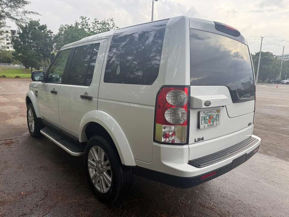 2012 Land Rover Discovery 4th Gen - Image 11 of 31