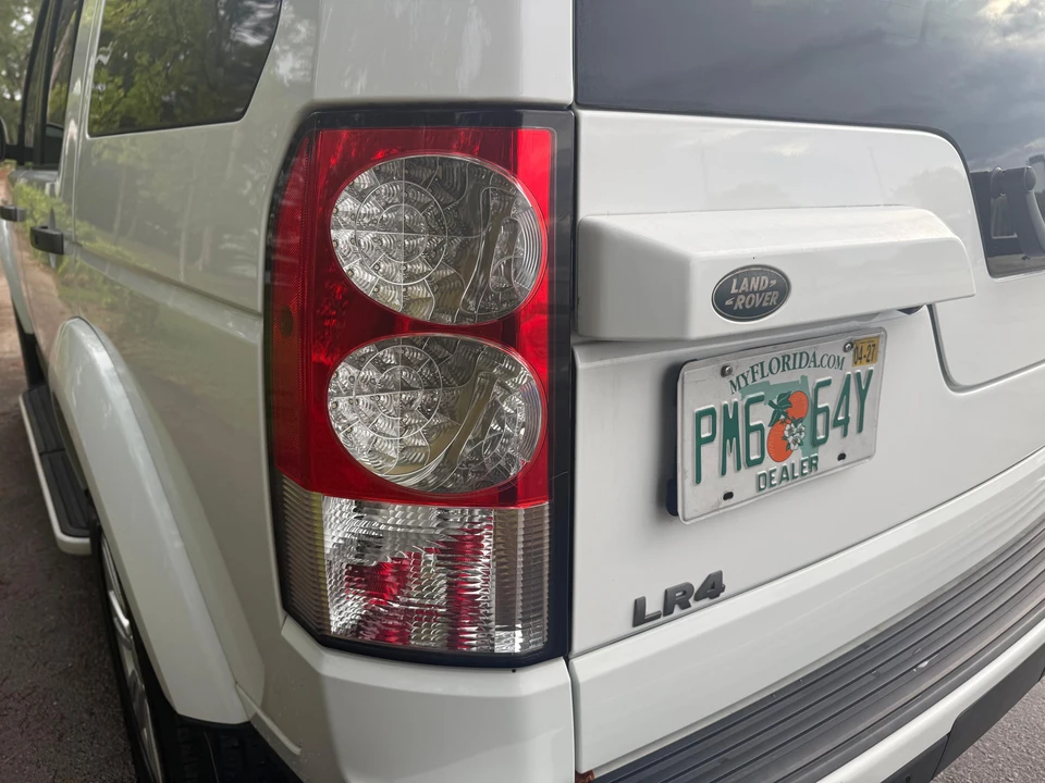 2012 Land Rover Discovery 4th Gen - Image 30 of 31