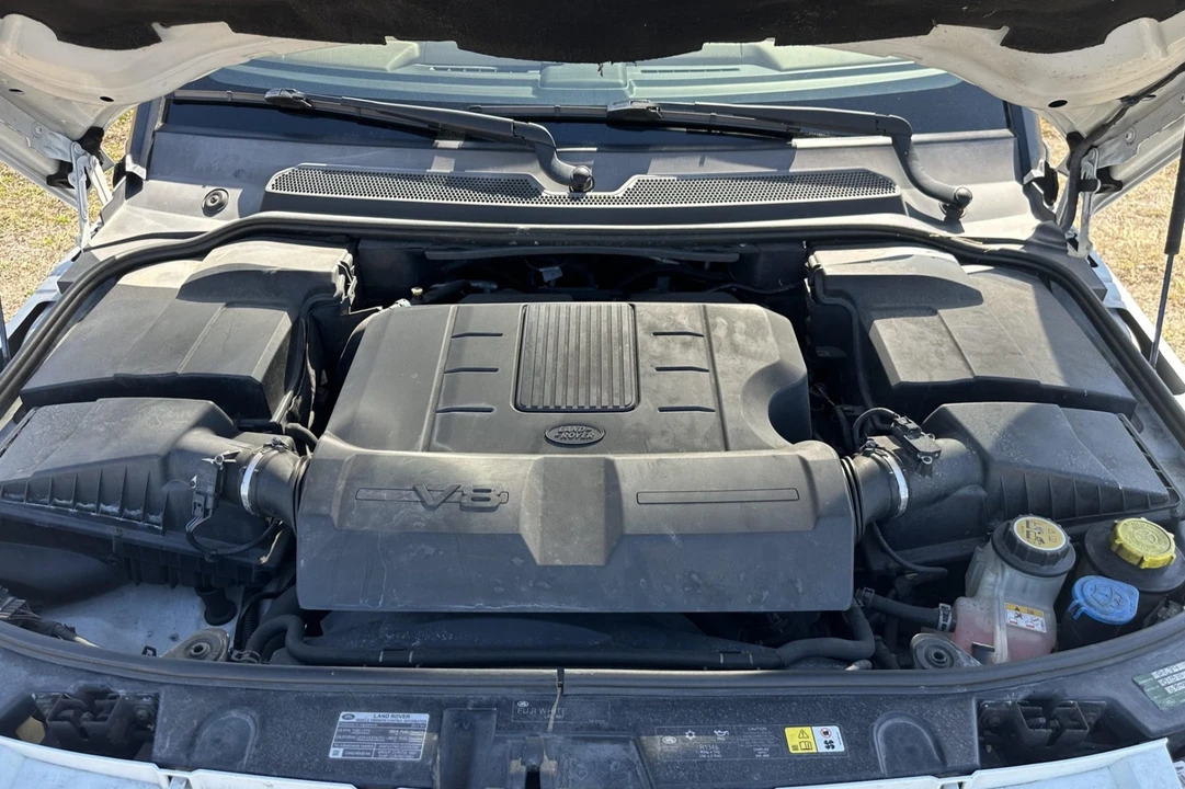 2012 Land Rover Discovery 4th Gen - Image 6 of 7