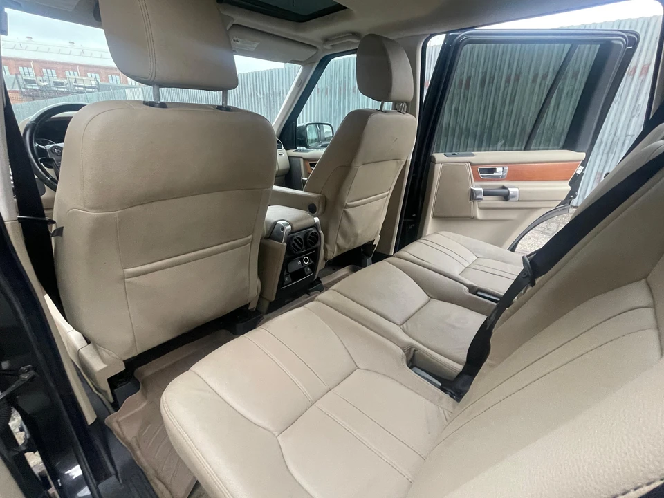 2012 Land Rover Discovery 4th Gen - Image 28 of 31