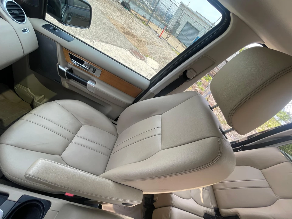 2012 Land Rover Discovery 4th Gen - Image 27 of 31