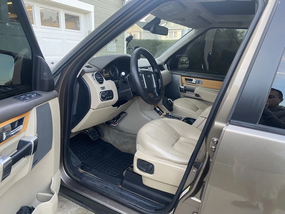 2012 Land Rover Discovery 4th Gen - Image 12 of 21