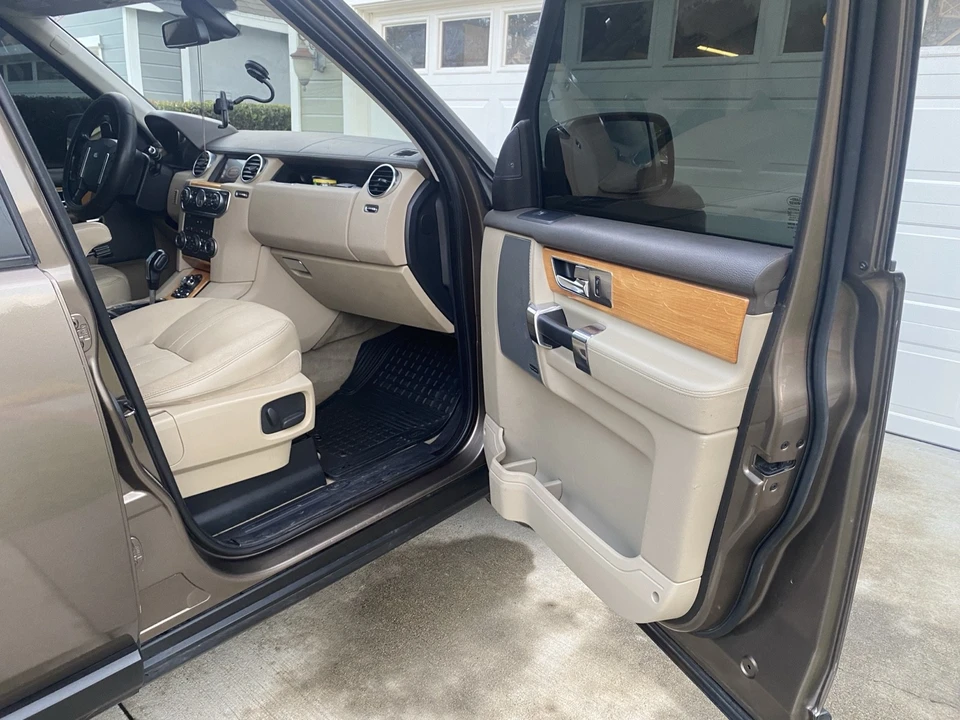 2012 Land Rover Discovery 4th Gen - Image 19 of 21