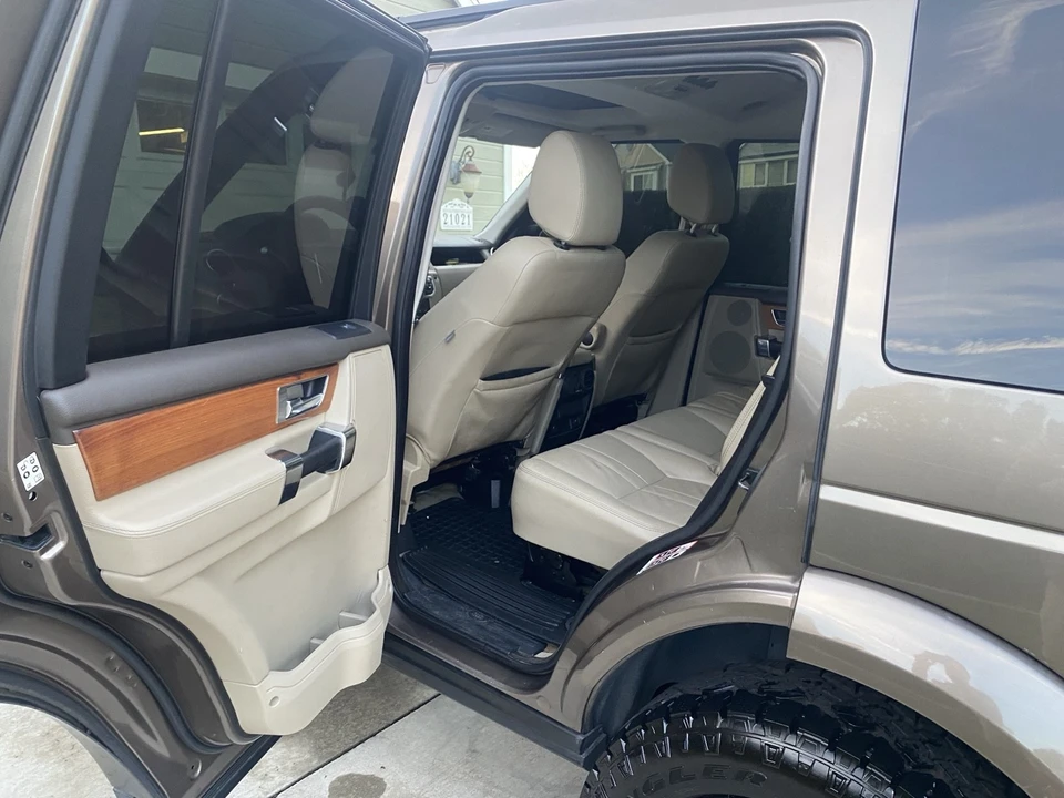 2012 Land Rover Discovery 4th Gen - Image 18 of 21