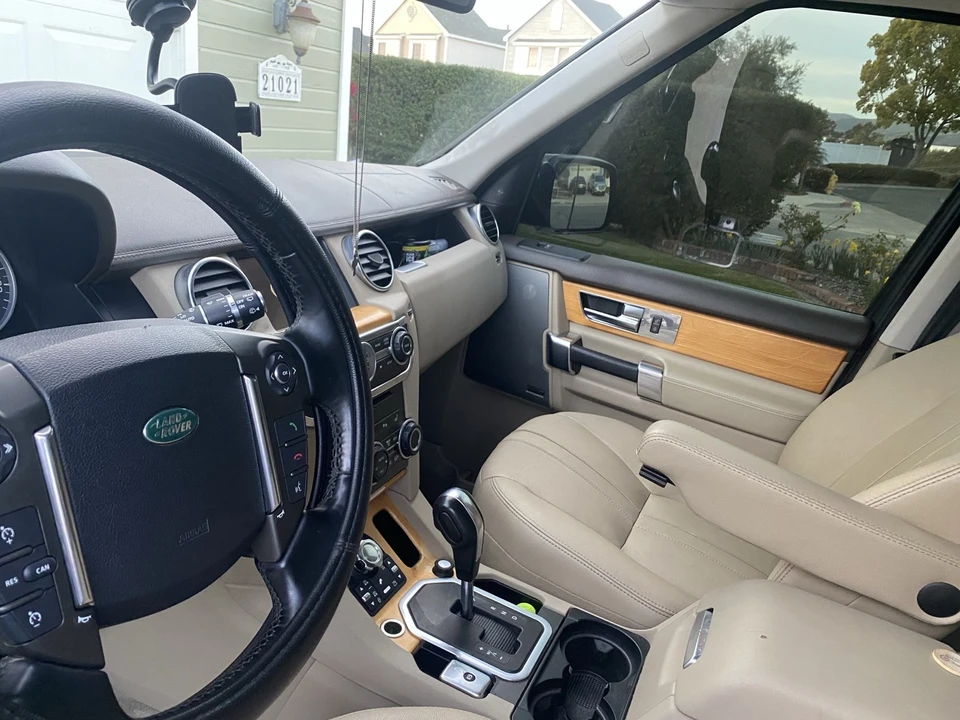 2012 Land Rover Discovery 4th Gen - Image 13 of 21