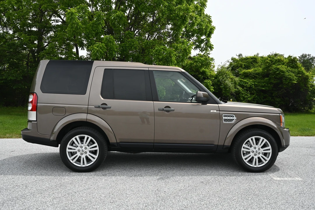 2012 Land Rover Discovery 4th Gen - Image 17 of 31
