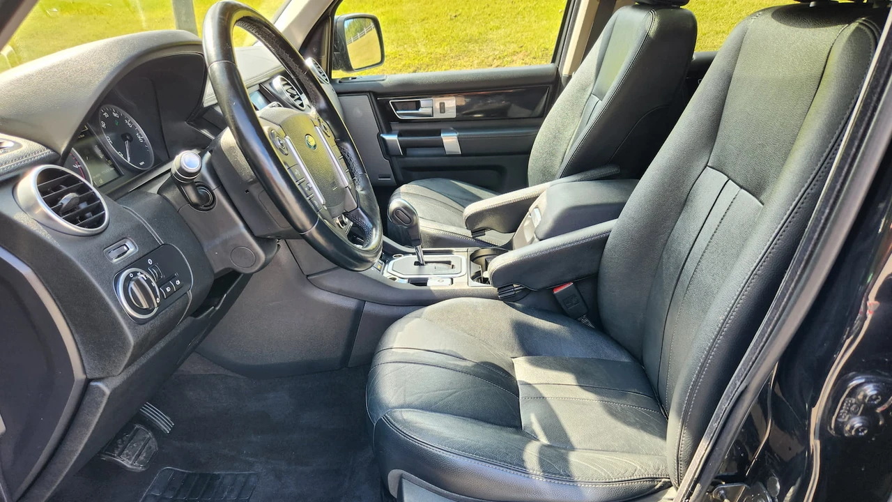 2012 Land Rover Discovery 4th Gen - Image 4 of 16
