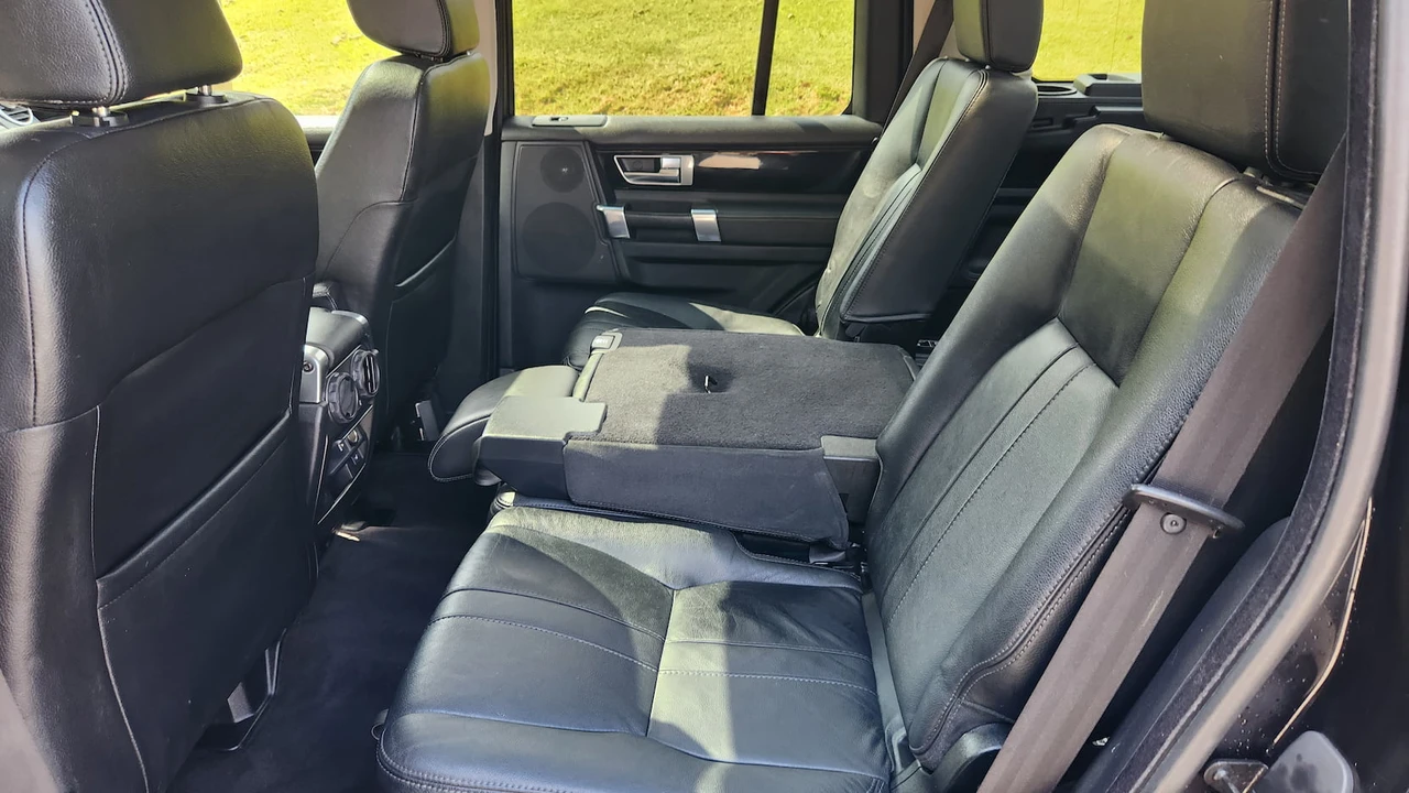 2012 Land Rover Discovery 4th Gen - Image 5 of 16