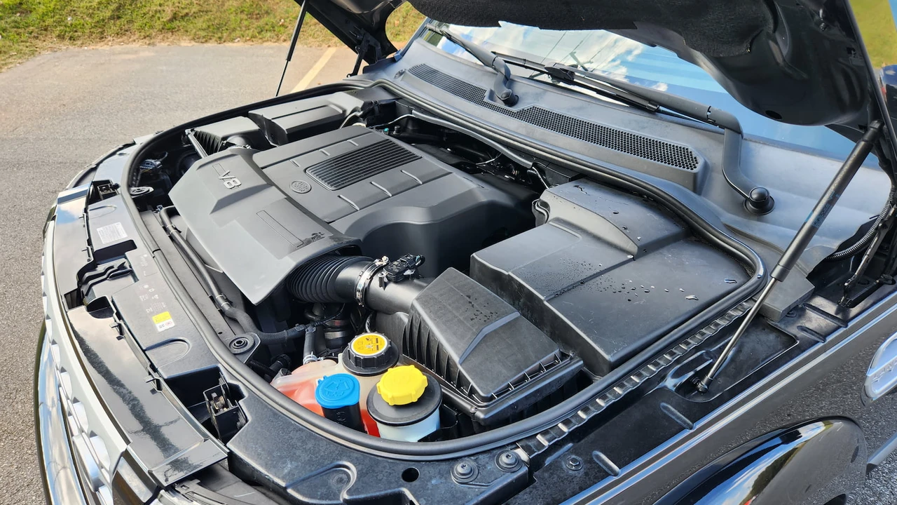 2012 Land Rover Discovery 4th Gen - Image 6 of 16