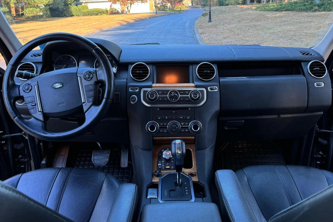 2012 Land Rover Discovery 4th Gen - Image 28 of 31