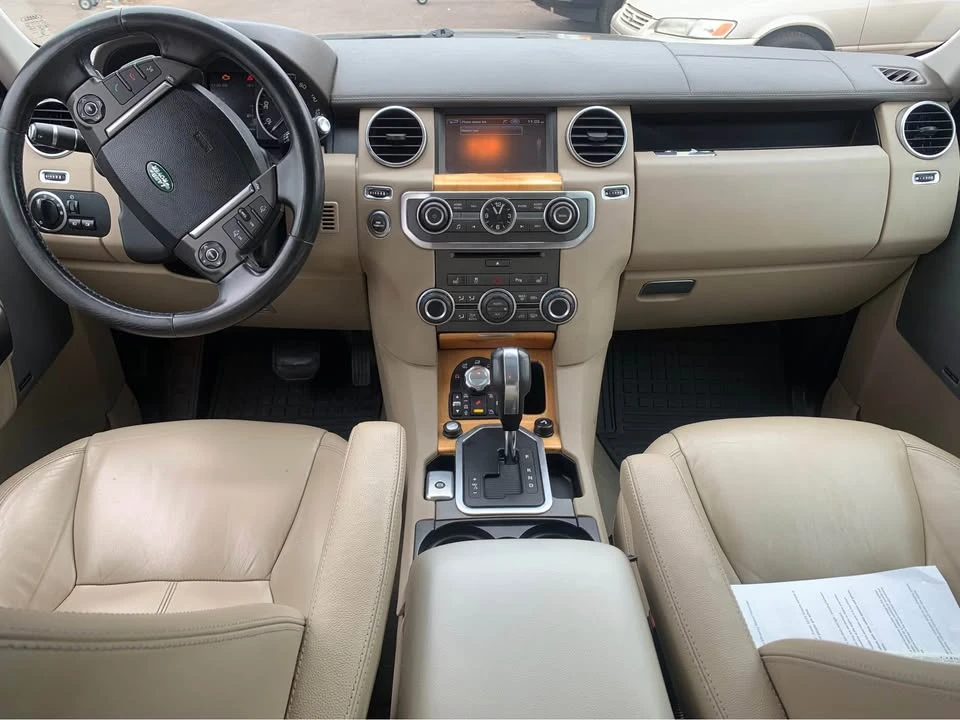 2012 Land Rover Discovery 4th Gen - Image 5 of 11
