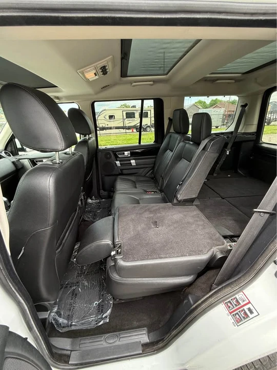 2012 Land Rover Discovery 4th Gen - Image 14 of 21