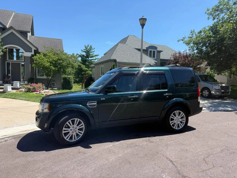 2012 Land Rover Discovery 4th Gen - Image 3 of 19