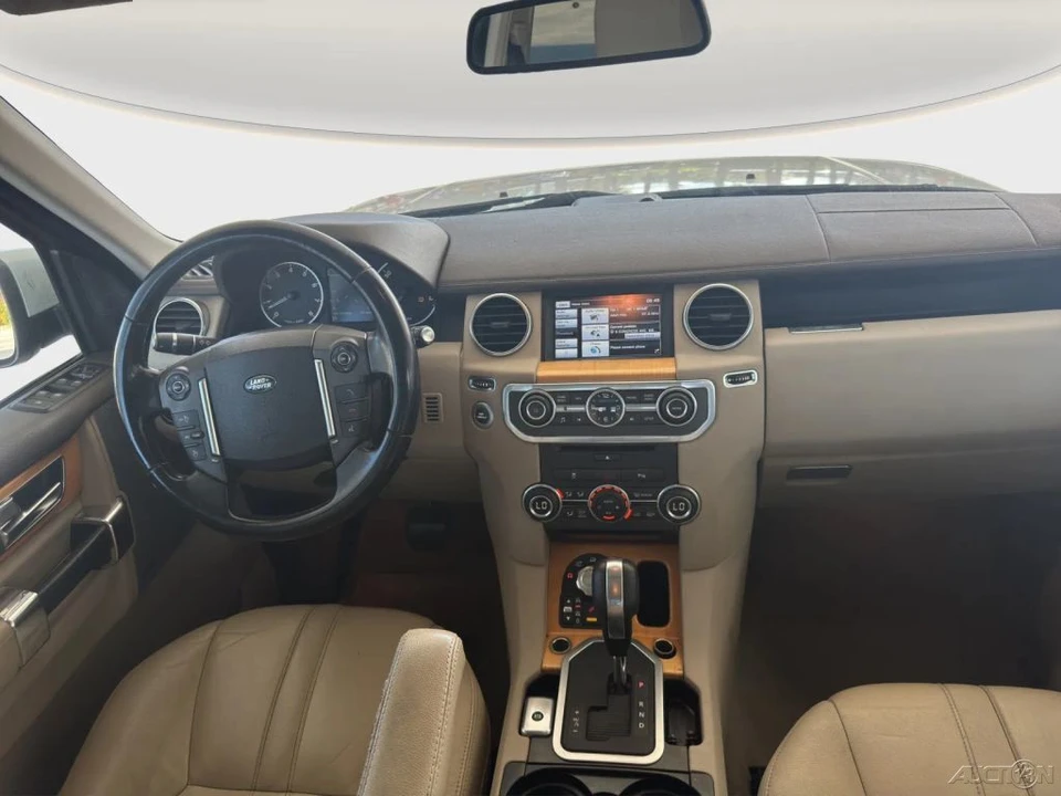 2012 Land Rover Discovery 4th Gen - Image 15 of 21