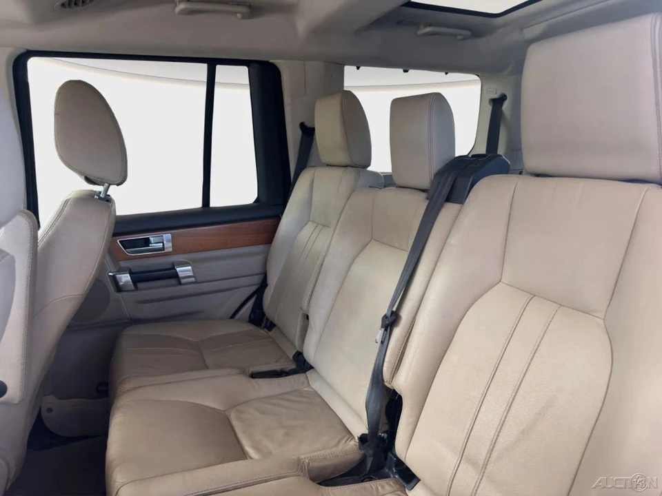 2012 Land Rover Discovery 4th Gen - Image 14 of 21