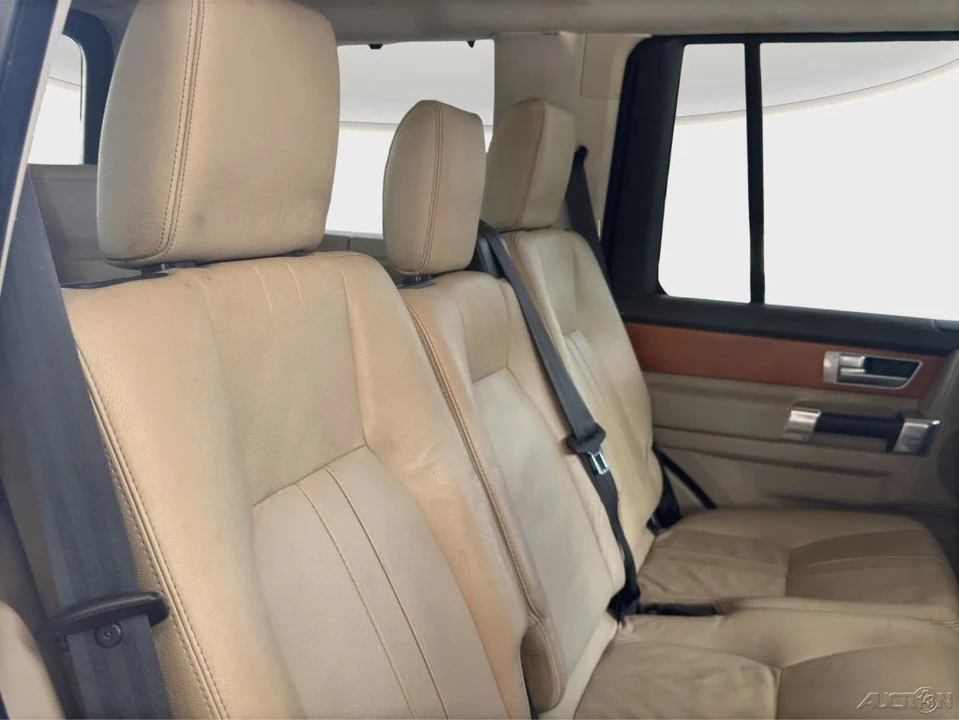 2012 Land Rover Discovery 4th Gen - Image 20 of 21