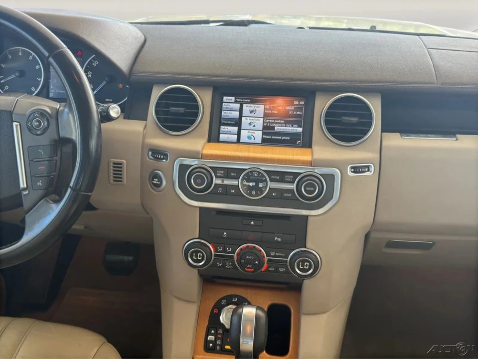2012 Land Rover Discovery 4th Gen - Image 16 of 21