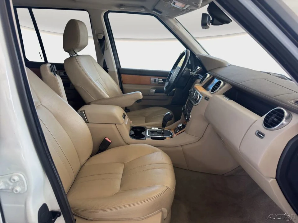 2012 Land Rover Discovery 4th Gen - Image 19 of 21