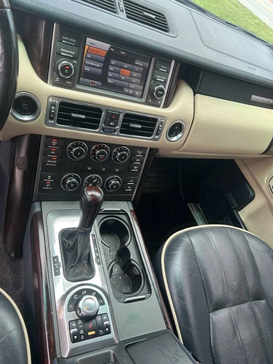 2012 Land Rover Range Rover L322 - Image 8 of 11