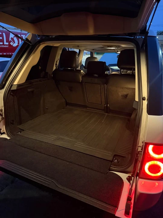 2012 Land Rover Range Rover L322 - Image 8 of 12
