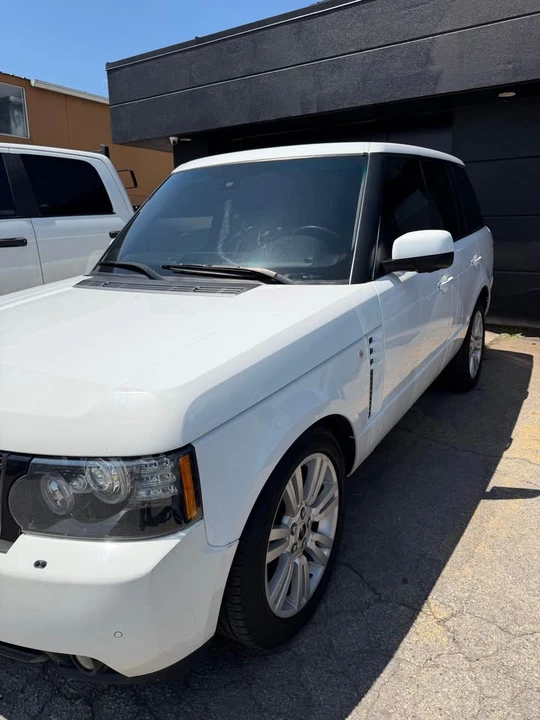 2012 Land Rover Range Rover L322 - Image 2 of 12
