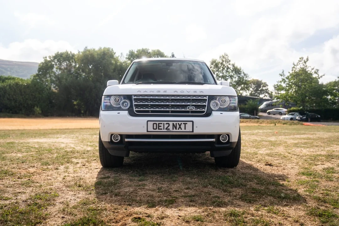 2012 Land Rover Range Rover L322 - Image 9 of 31