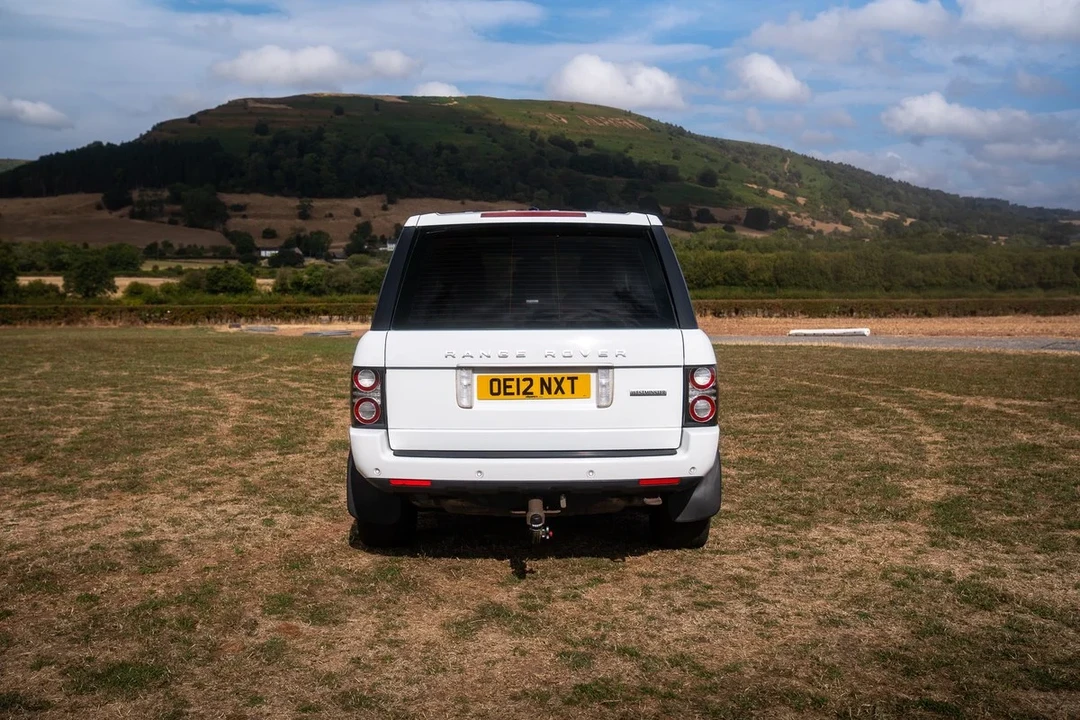 2012 Land Rover Range Rover L322 - Image 16 of 31