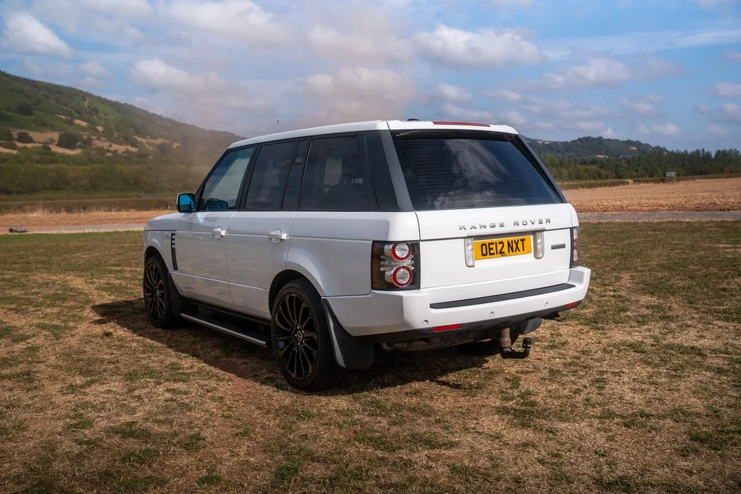 2012 Land Rover Range Rover L322 - Image 19 of 31